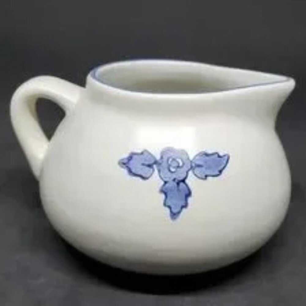 PFALTZGRAFF®  Yorktowne Round Gravy Boat New
